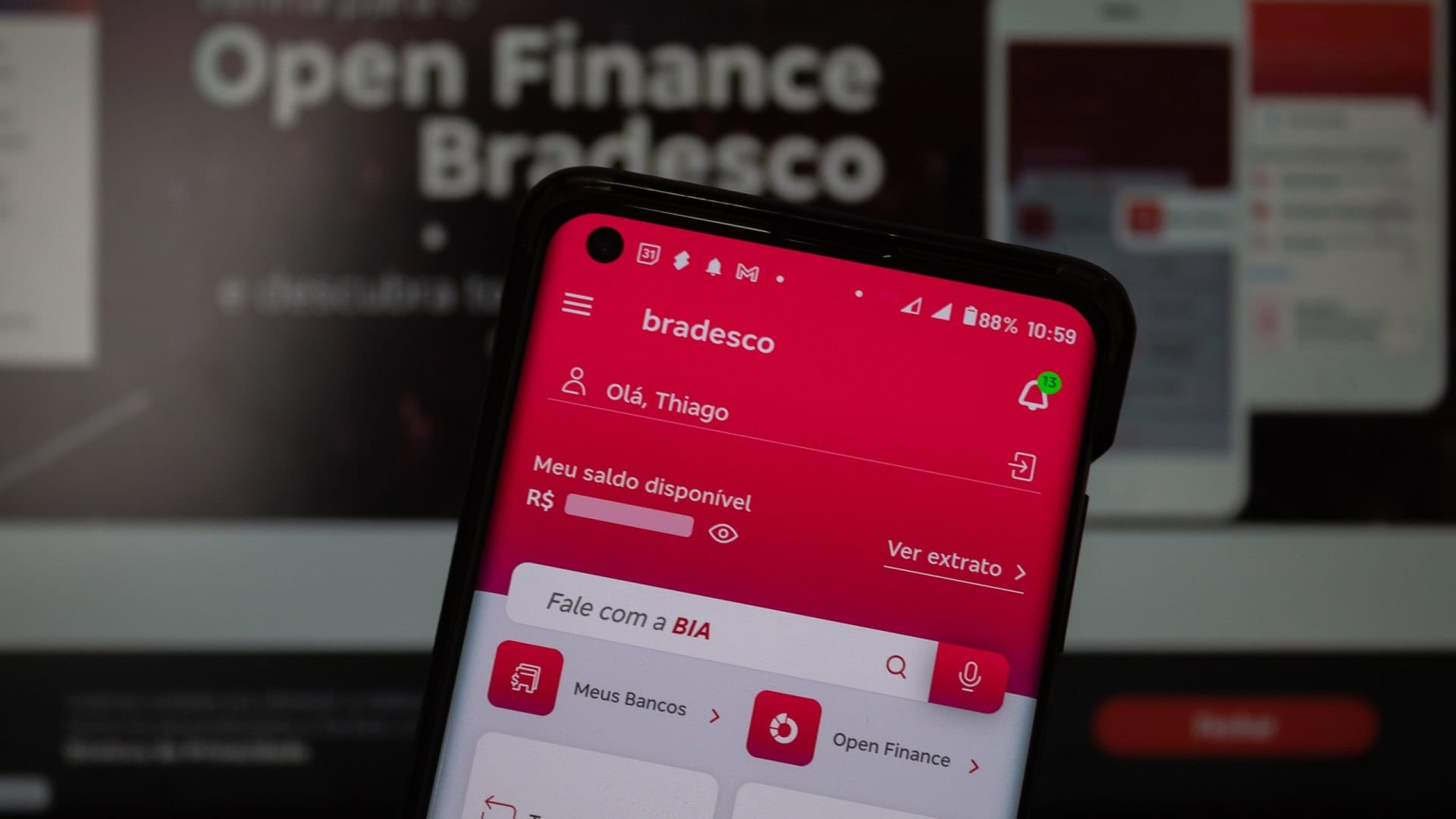 Aplicativo do Bradesco apresenta falha e deixa clientes sem acesso nesta quarta